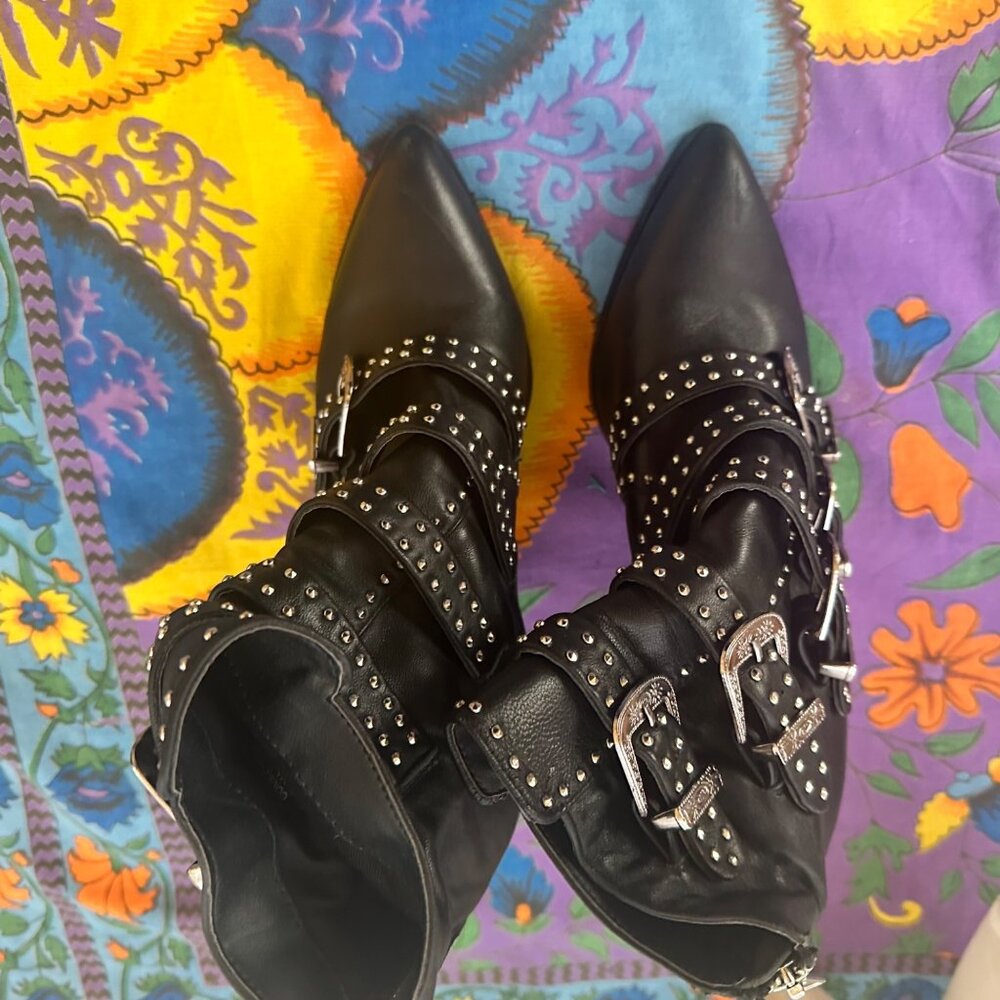 Steve Madden Black Studded Ankle Boots - Picture 7 of 10